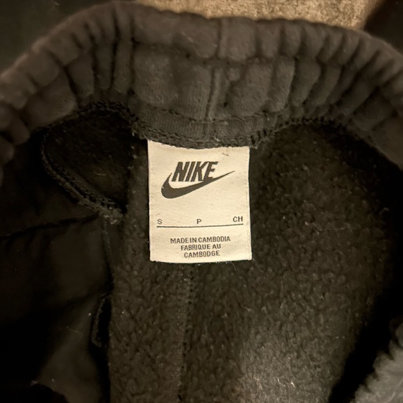 nike sweatpants - Picture 3 of 3